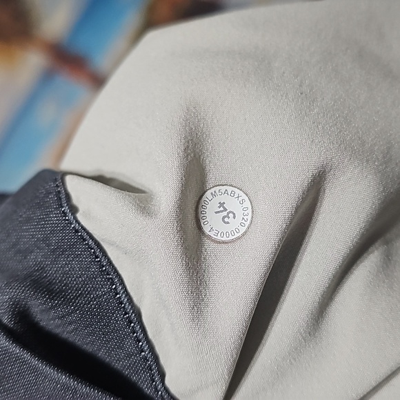 Lululemon Gray Pants Size 34‎ - Picture 6 of 6